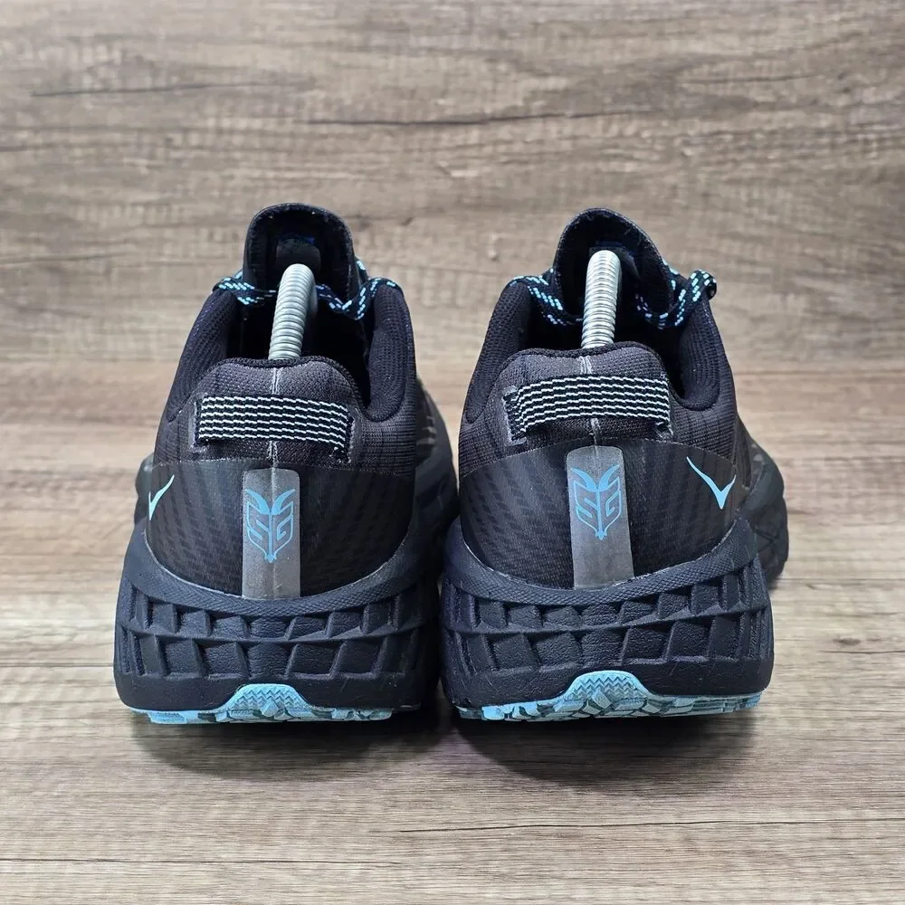 Hoka One One hoka one